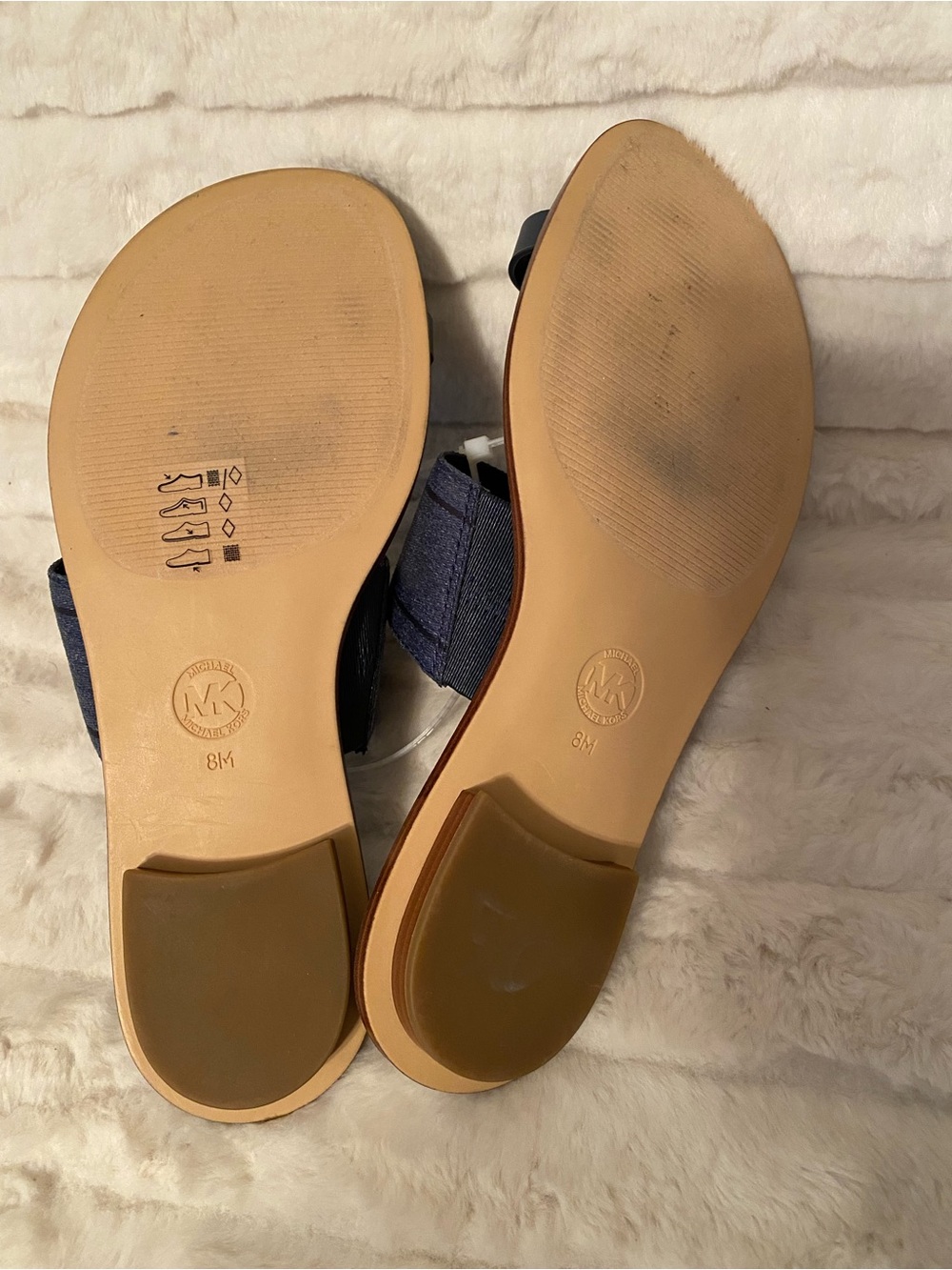 ❤️Flash SALE❤️Brand New Michael Kors Sandals - Picture 5 of 5